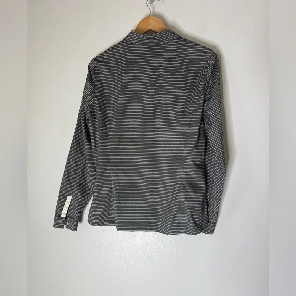 lafayette 148 Gray White‎ Stripe Collar Button Down Top Size 14 - Picture 2 of 6